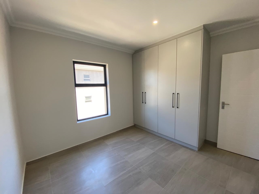 1 Bedroom Property for Sale in Table View Western Cape